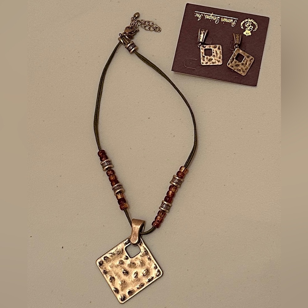 Premier Designs Copper Colored Necklace and Clip-On Earrings